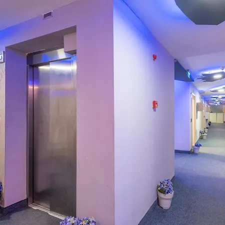 Einstein Apartment *